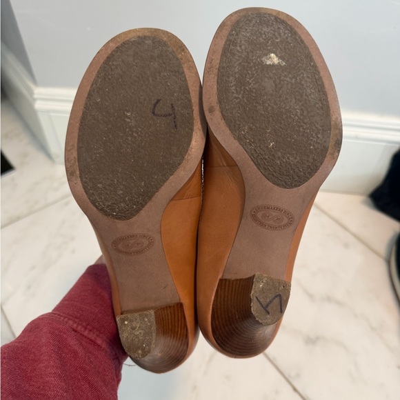 Clark’s Artisan Tan Leather Bow Round Toe Block High Heels Women’s 8 - Picture 8 of 10